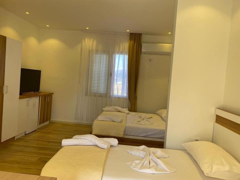 Vila Butrint Apartment คซามิล ภายนอก รูปภาพ
