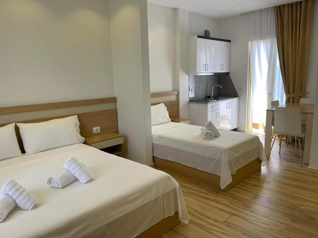 Vila Butrint Apartment คซามิล ภายนอก รูปภาพ